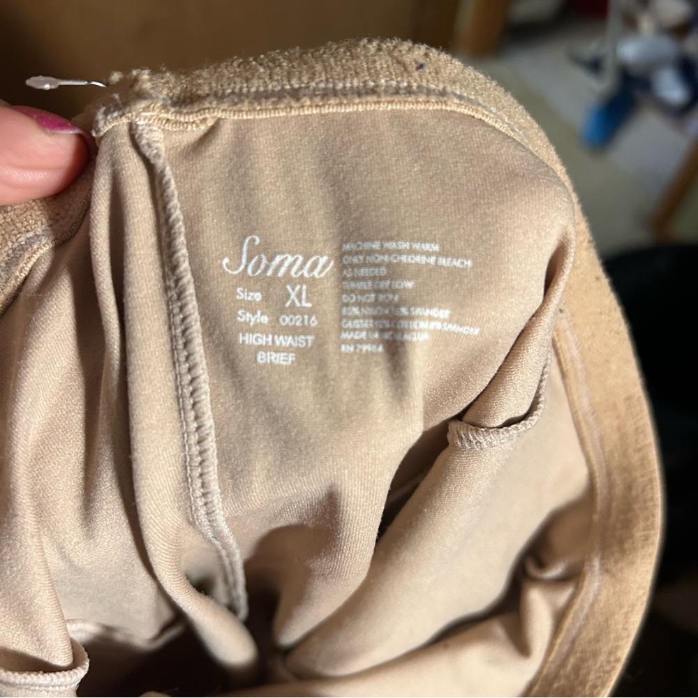 Soma High-Waist Shaping Brief in Beige. Size XL - Picture 4 of 6